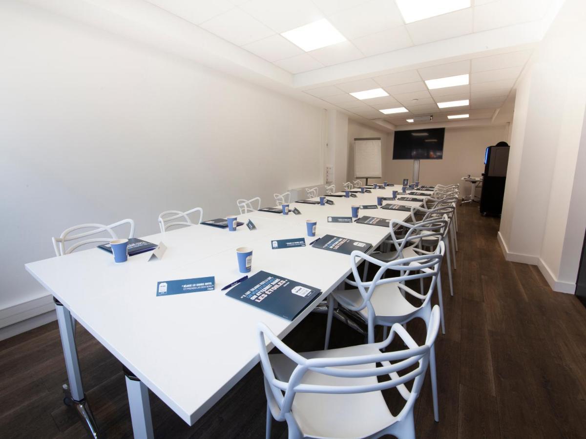 Kyriad Hotel Clermont Ferrand Centre Εξωτερικό φωτογραφία