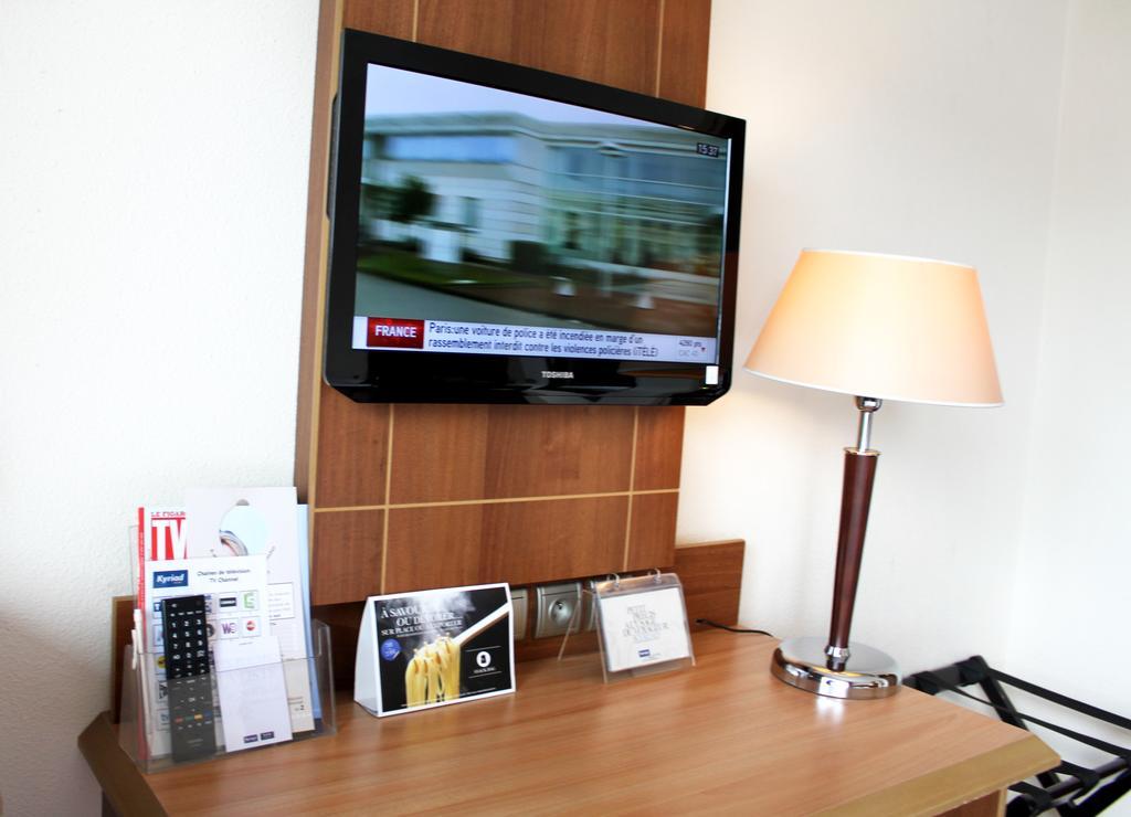 Kyriad Hotel Clermont Ferrand Centre Εξωτερικό φωτογραφία