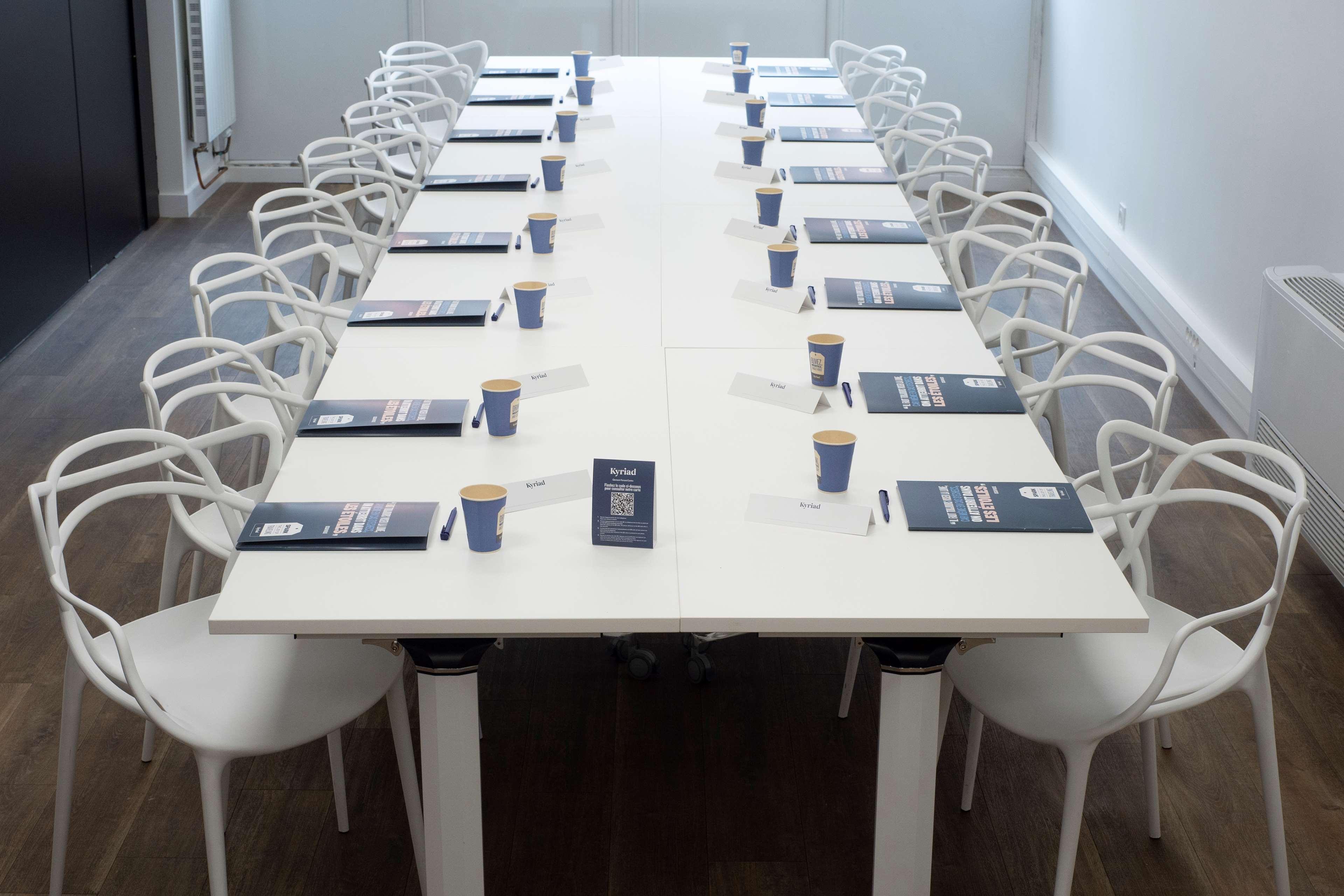 Kyriad Hotel Clermont Ferrand Centre Εξωτερικό φωτογραφία