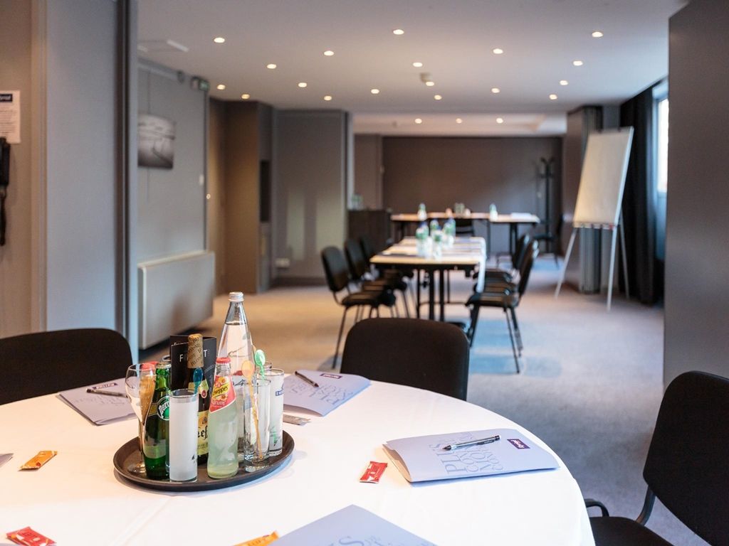 Kyriad Hotel Clermont Ferrand Centre Εξωτερικό φωτογραφία