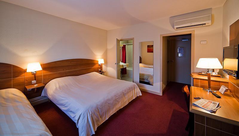 Kyriad Hotel Clermont Ferrand Centre Εξωτερικό φωτογραφία
